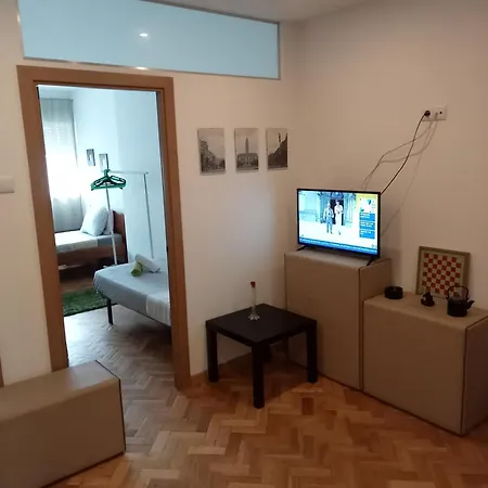Center-3 Bedrooms *